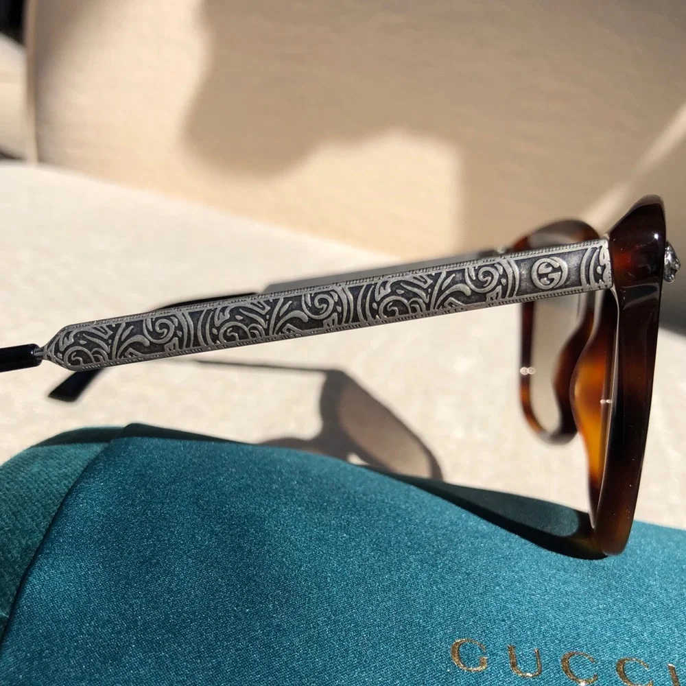 GUCCI 52mm square TIGER head sunglasses